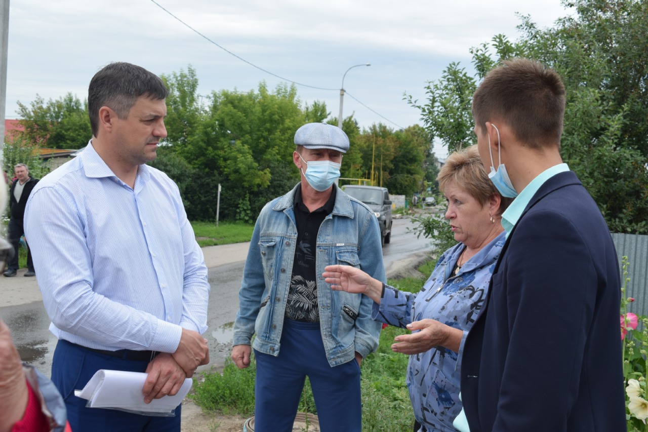 В Индустриальном районе состоялась встреча с жителями проезда Читинского по вопросу ремонта дорог частного сектора 