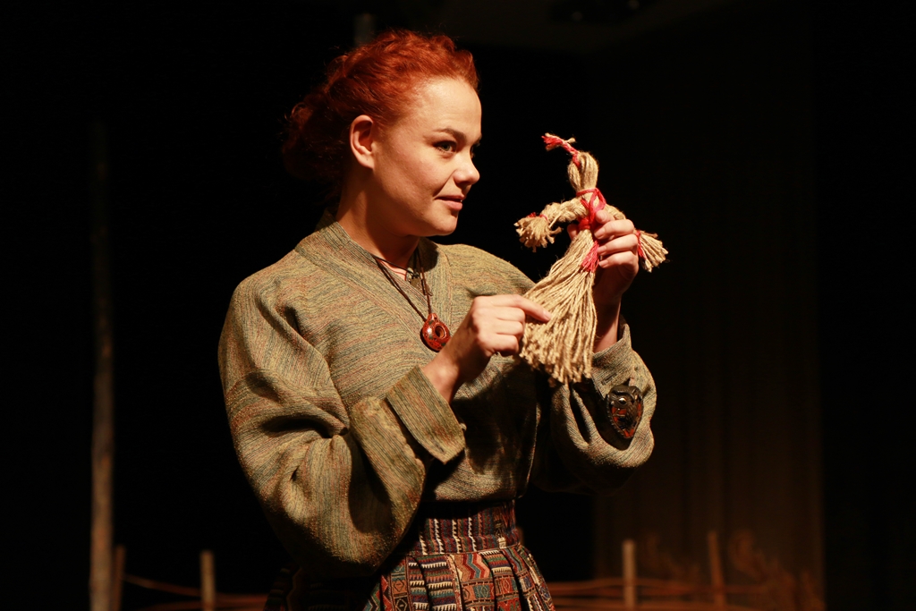 В Молодёжном театре Алтая состоялась лаборатория по созданию эскизов спектаклей по детским сказкам