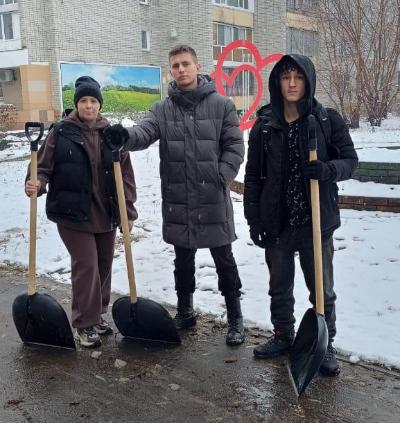 В Индустриальном районе приведены в порядок зеленые уголки