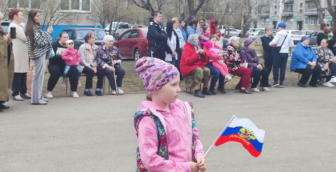 Совет ТОС «Юбилейный» Ленинского района организовал для своих жителей уличный концерт, посвященный Дню Победы 