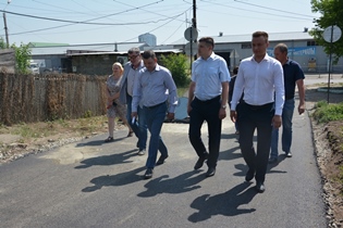 Выездное совещание по вопросу реализации  национального проекта «Безопасные качественные дороги» прошло в Ленинском районе