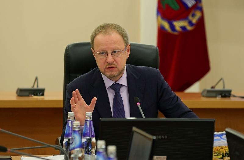 Губернатор Алтайского края Виктор Томенко поручил принять дополнительные меры поддержки семей мобилизованных граждан
