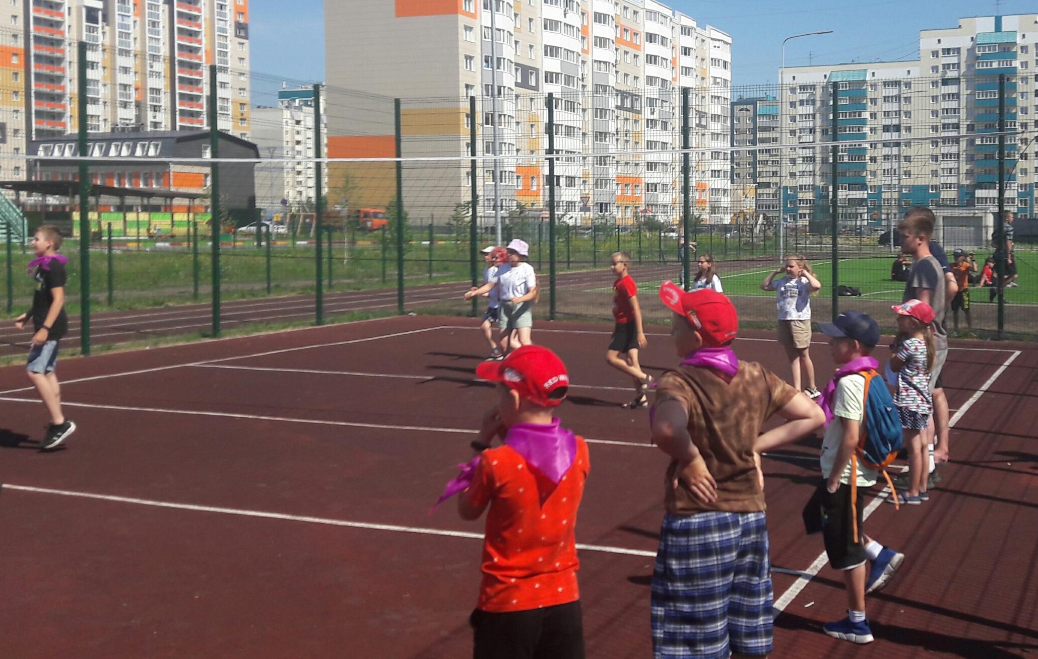 В Барнауле провели муниципальные детские дворовые игры, посвященные Олимпиаде в Токио