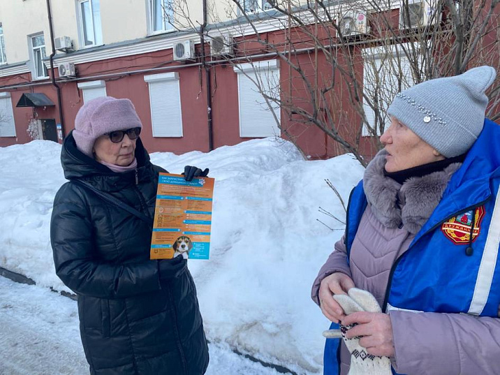 Жителям микрорайона «Центр» напомнили о необходимости чипирования домашних собак