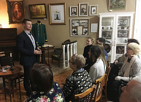 Экскурсионную программу о легендах Барнаула организовали для жителей с ограниченными возможностями здоровья
