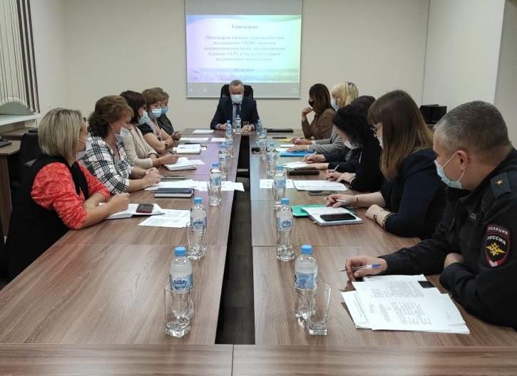 Вопросы профилактической работы с несовершеннолетними обсудили в Барнауле
