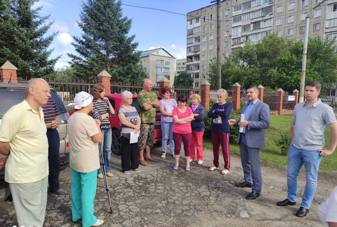 Жители Барнаула предлагают заасфальтировать две улицы в рамках городского проекта инициативного бюджетирования