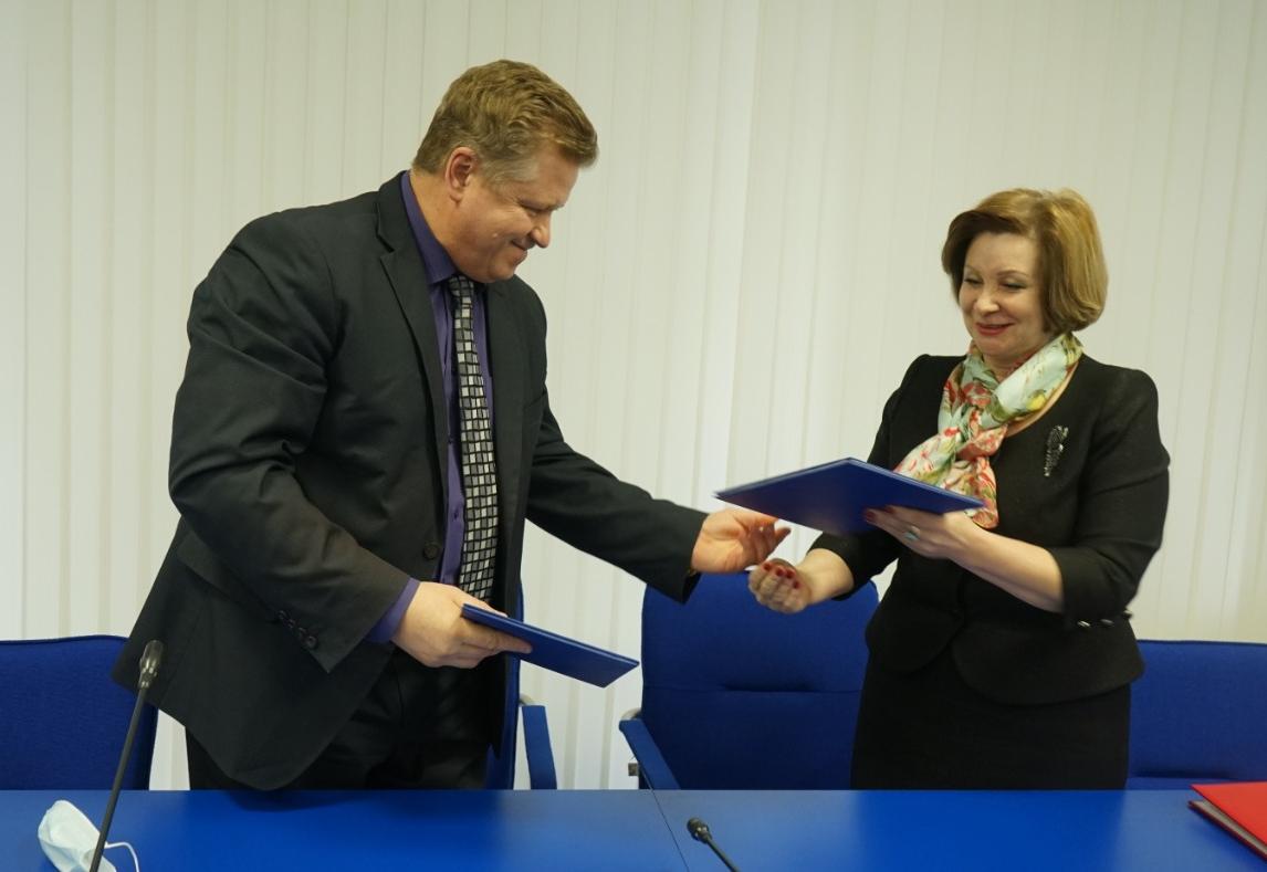 Комитет по образованию города Барнаула и Алтайский государственный педагогический университет подписали соглашение о сотрудничестве на 2021-2024 годы