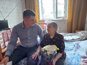 ​Ветерану труда из Барнаула Лидии Сергеевне Гриценко исполнилось 100 лет