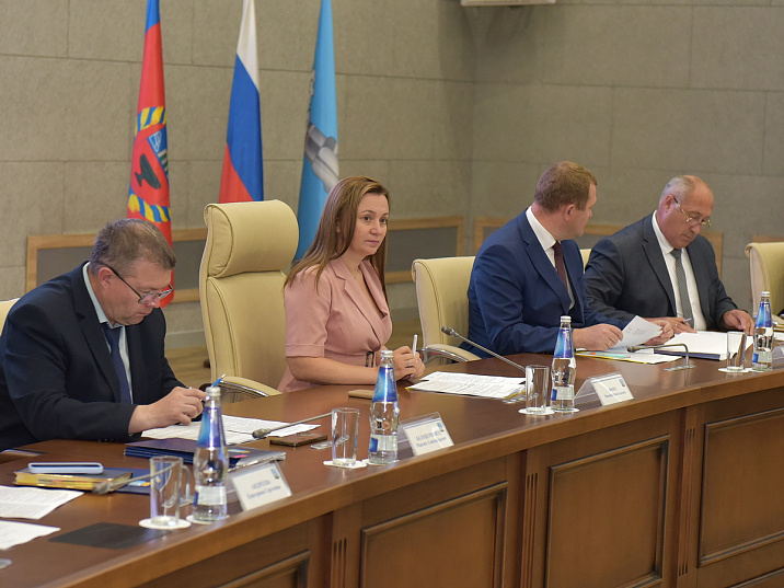 Вопросы профилактики преступлений наркотической направленности обсудили в администрации Барнаула