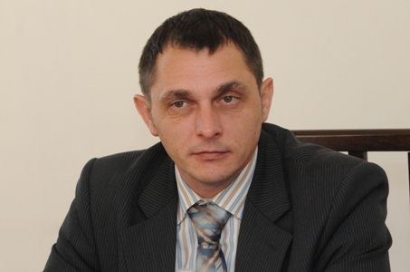 На должность председателя комитета жилищно-коммунального хозяйства города Барнаула назначен Денис Ращепкин
