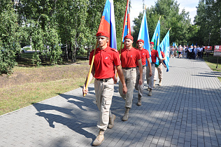 В Барнауле отметили 95-ю годовщину Воздушно-десантных войск России