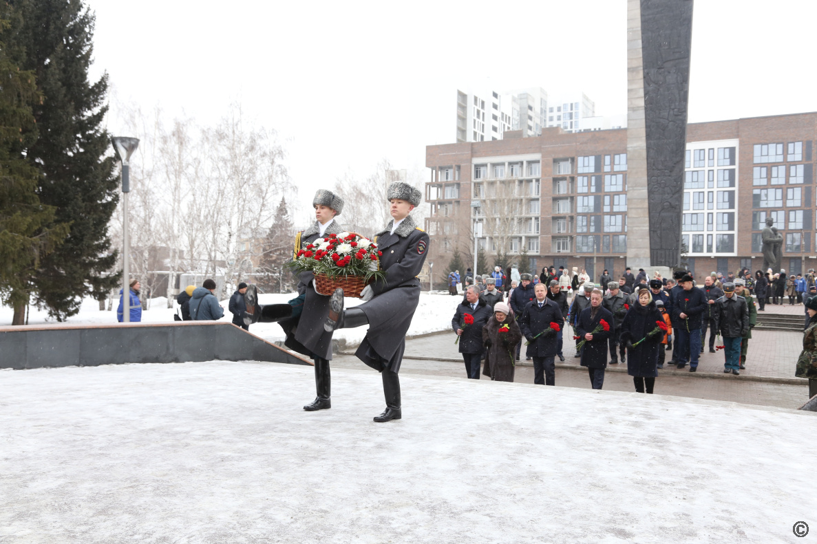 В Барнауле прошли мероприятия, посвященные 80-летию освобождения Ленинграда  от блокады БАРНАУЛ :: Официальный сайт города