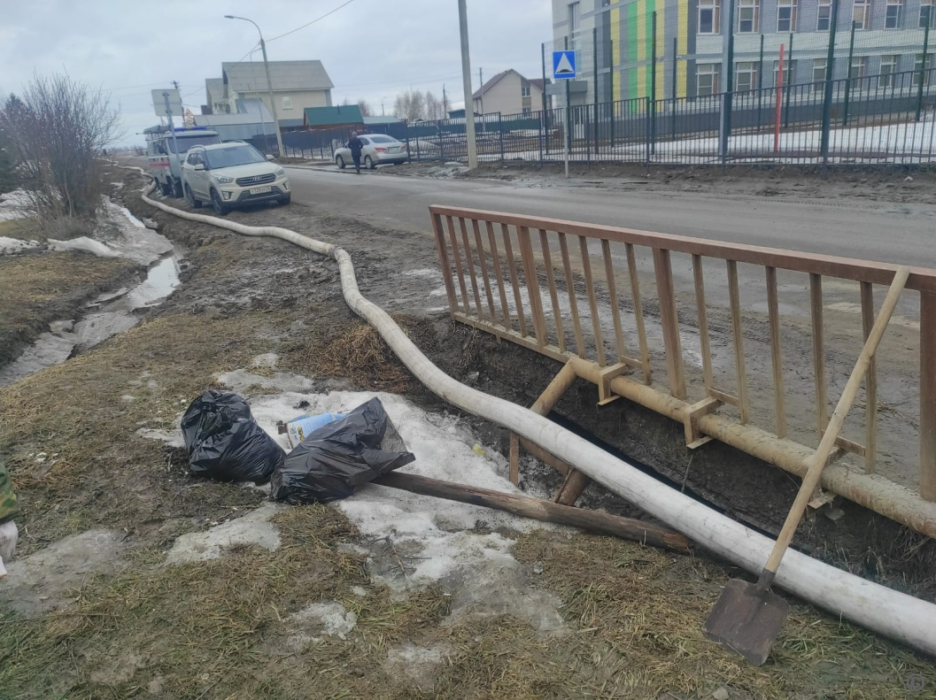 На сельской территории района продолжаются противопаводковые мероприятия |  29.03.2024 | Барнаул - БезФормата