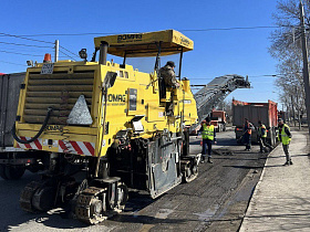 В Барнауле приступили к ремонту городских улиц по нацпроекту «Безопасные качественные дороги»