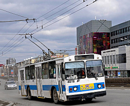 В связи с обрывом контактной сети троллейбусной линии  остановлено движение троллейбусов в районе Дома быта