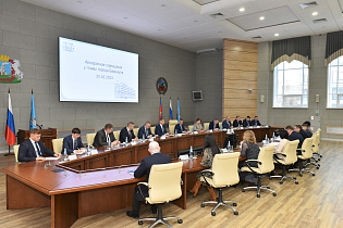 В администрации Барнаула состоялось еженедельное аппаратное совещание
