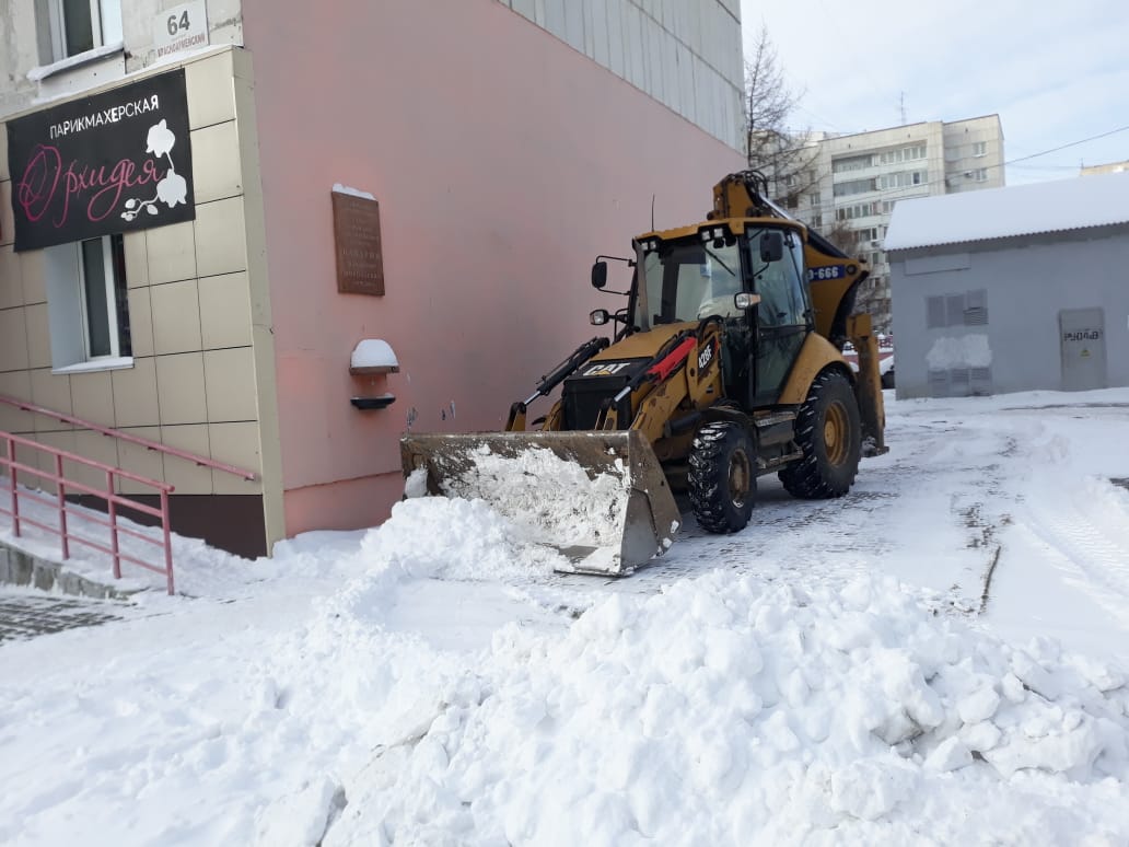 В связи с погодными условиями в Барнауле усилен контроль уборки выпавшего  снега БАРНАУЛ :: Официальный сайт города