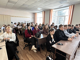 Для барнаульских студентов  провели экологический лекторий 