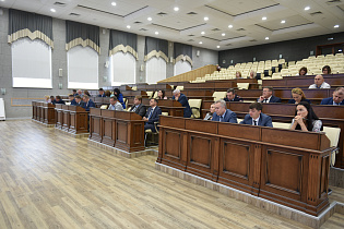 В администрации Барнаула обсудили подготовку к празднованию Дня города 