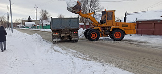 Дорожная служба Барнаула продолжает приводить дорожно-уличную сеть города в порядок
