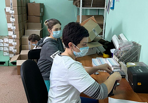 В Алтайский край поступило более 87,9 тысячи упаковок препаратов для лечения амбулаторных пациентов с коронавирусной инфекцией