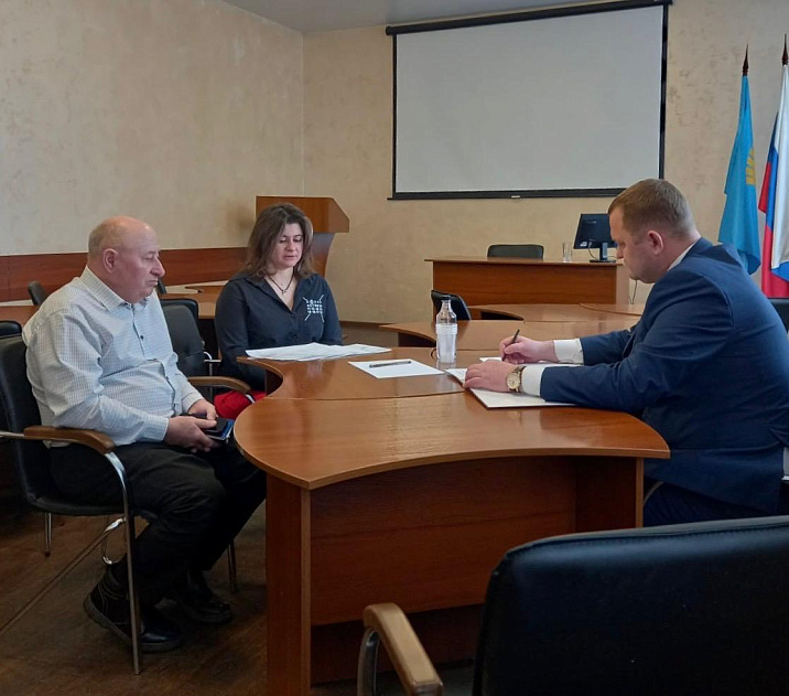 Глава администрации Центрального района Максим Сабына провел личный прием граждан
