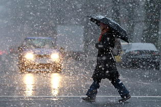 Ветер, снег с дождем и гололед прогнозируют синоптики на ближайшие два дня в Алтайском крае