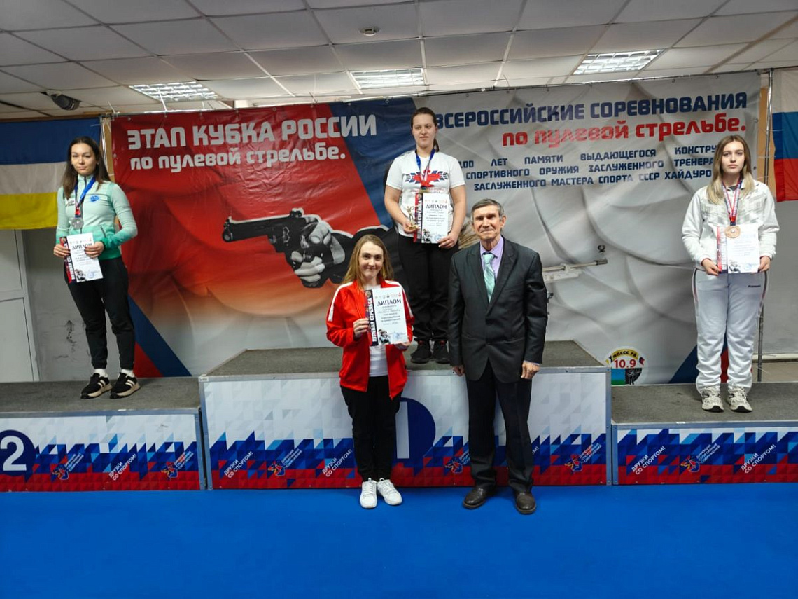 Барнаульская спортсменка на соревнованиях по стрельбе победила призерку Олимпиады