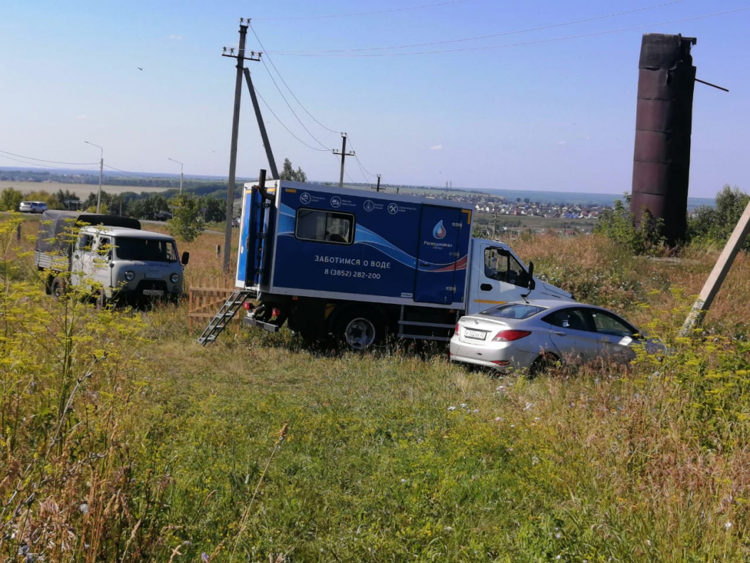 Коммунальные службы устраняют повреждение на водозаборе в поселке Казенная  Заимка БАРНАУЛ :: Официальный сайт города