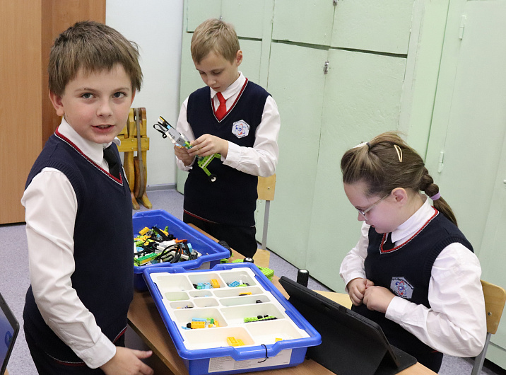 Лучших юных робототехников Барнаула определили на городском конкурсе 