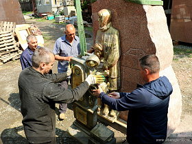 В сквере Кири Баева в Барнауле установят памятный знак заводам Победы