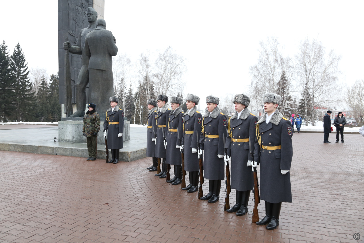 В Барнауле прошли мероприятия, посвященные 80-летию освобождения Ленинграда  от блокады БАРНАУЛ :: Официальный сайт города