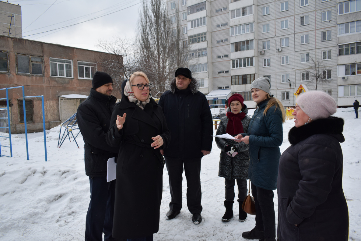 Благоустройство двора по ул.Попова, 79 в рамках нацпроекта «Жилье и  городская среда» обсудили с жителями и депутатами БАРНАУЛ :: Официальный  сайт города