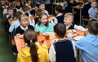 В школе №114 Барнаула проверили организацию питания школьников