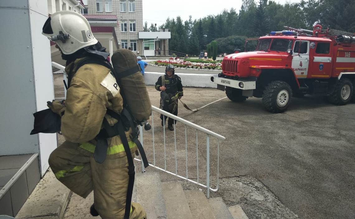 В Алтайском краевом кардиологическом диспансере прошли командно-штабные  учения БАРНАУЛ :: Официальный сайт города