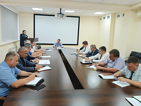 В Барнауле обсудили вопросы содержания городских улиц и ремонта трамвайных переездов