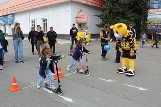 Накануне учебного года автополицейские Барнаула напоминают детям правила дорожной безопасности