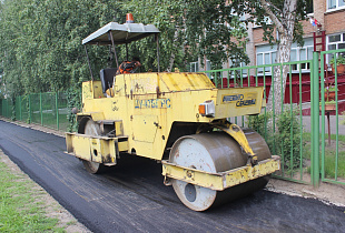 2,5 тысячи квадратных метров тротуаров отремонтировали барнаульские дорожники