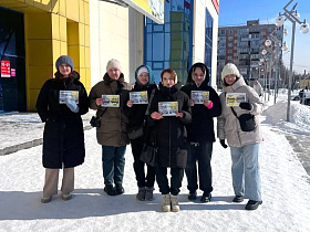 Эковолонтёры Барнаула провели просветительскую акцию «Чистый воздух» 