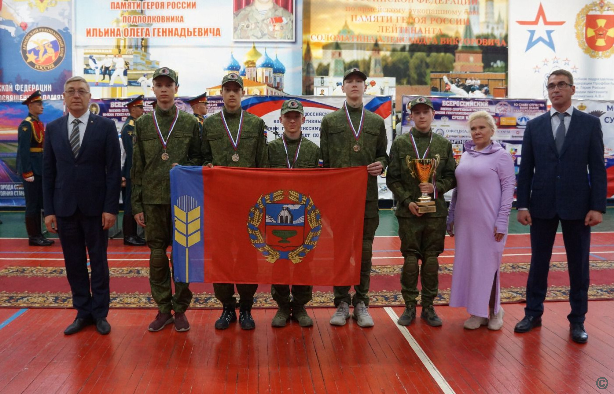 Команда барнаульского клуба "Борец" заняла третье место на соревнованиях в Москве