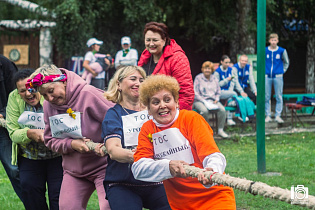 Молодёжный Парламент принял участие  в организации Дня физкультурника в парке Лесная сказка