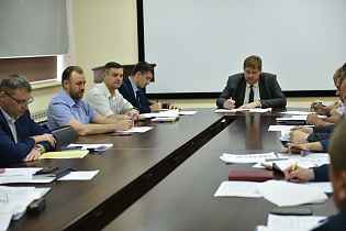 В администрации Барнаула обсудили подготовку городского хозяйства к работе в зимний период