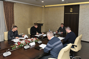 Вячеслав Франк провел оперативное совещание по вопросу очистки  города от снега