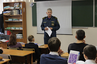 Спасатели Барнаула напомнили школьникам о правилах поведения на водоемах