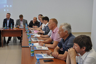В Барнауле с представителями бизнеса обсудили реализацию майского Указа Президента