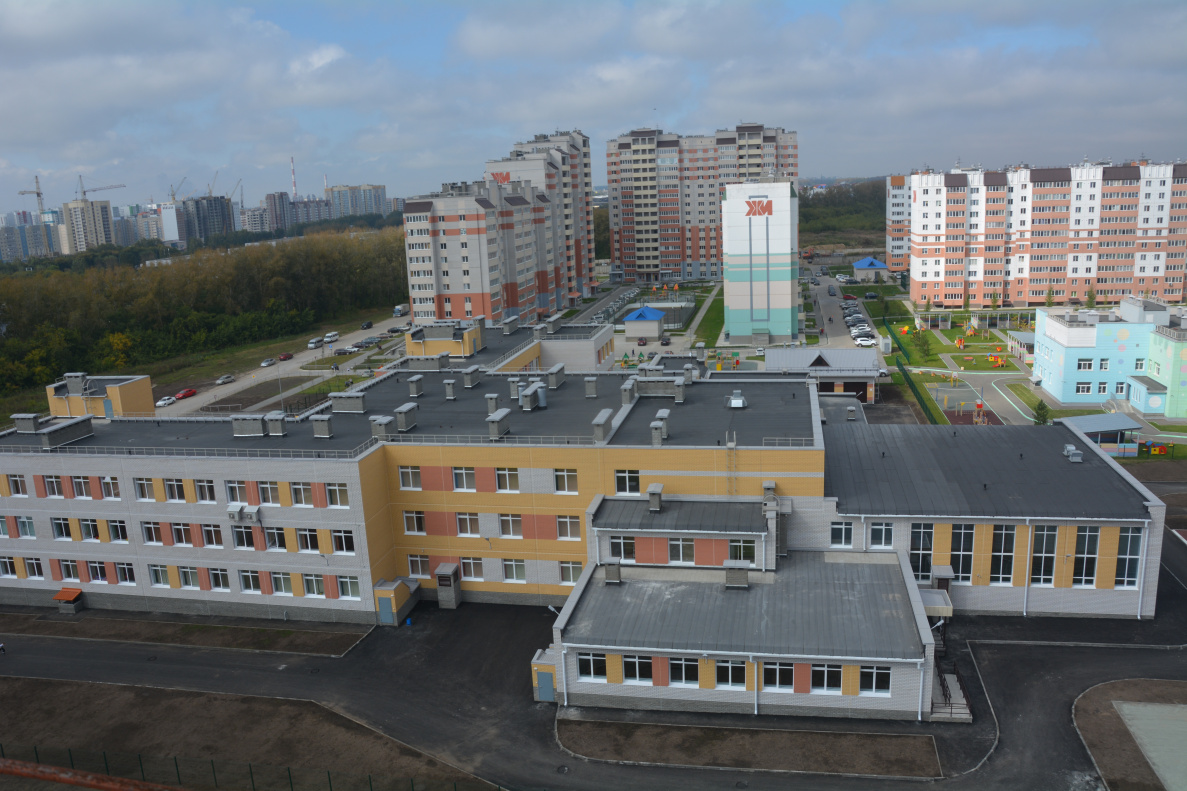 В день знаний в Барнауле открылась новая школа