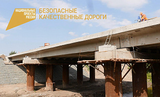 В краевой столице завершается реконструкция моста через Барнаулку по улице Челюскинцев
