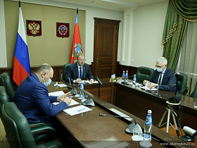 Виктор Томенко поручил Вячеславу Франку возглавить рабочую группу по подготовке к запуску нового ковидного госпиталя в Барнауле