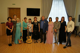 Коллектив ТОС Власихинского микрорайона Барнаула провел концерт в Новосибирске